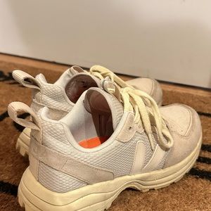 Veja Venturi Sneakers